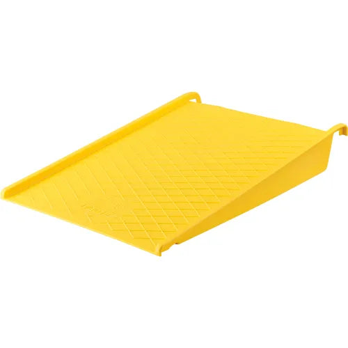 Global Industrial&#153; Polyethylene Spill Containment Platform Ramp, 1500 Lb. Capacity